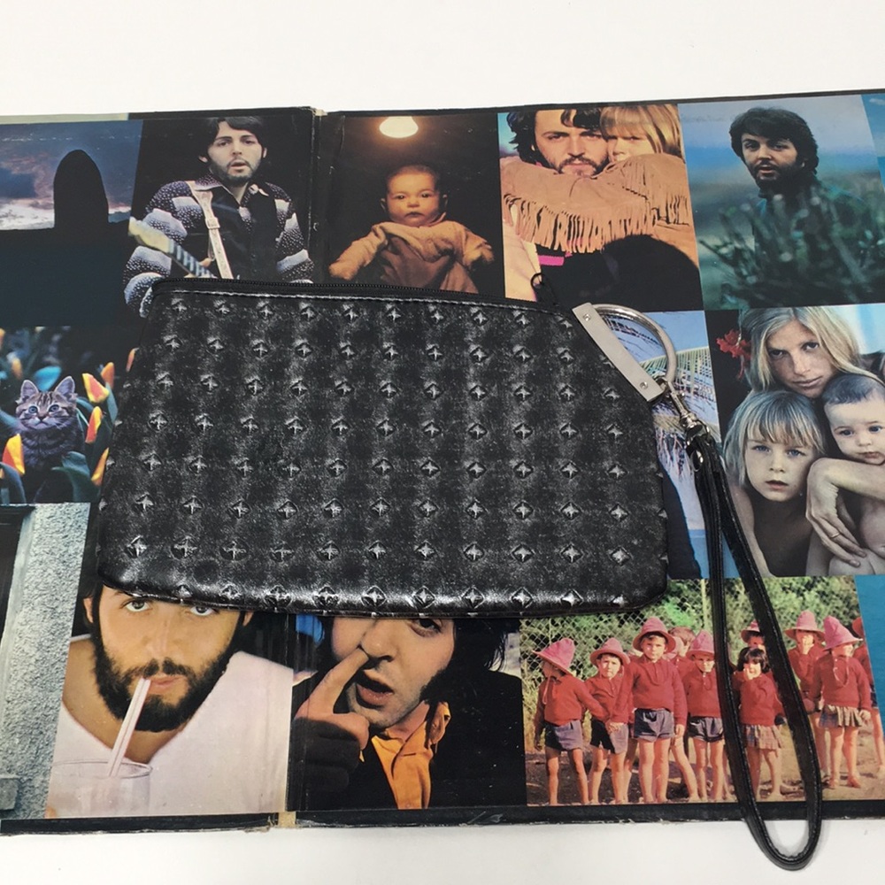 wristlet black silver metallic